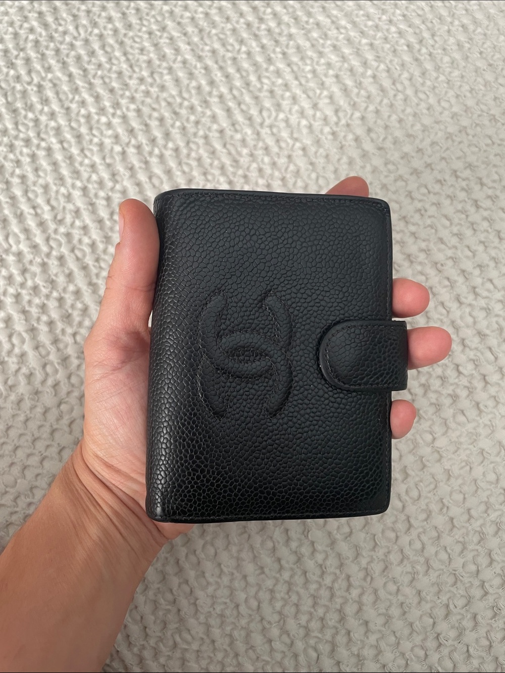 CHANEL Black Caviar Leather Bifold Wallet with CC Logo - Picture 12 of 12